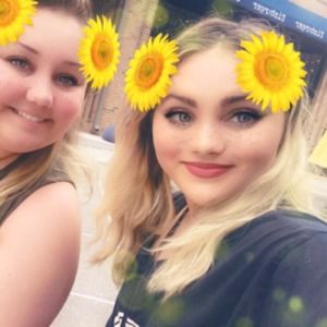 Meet your Posher, April